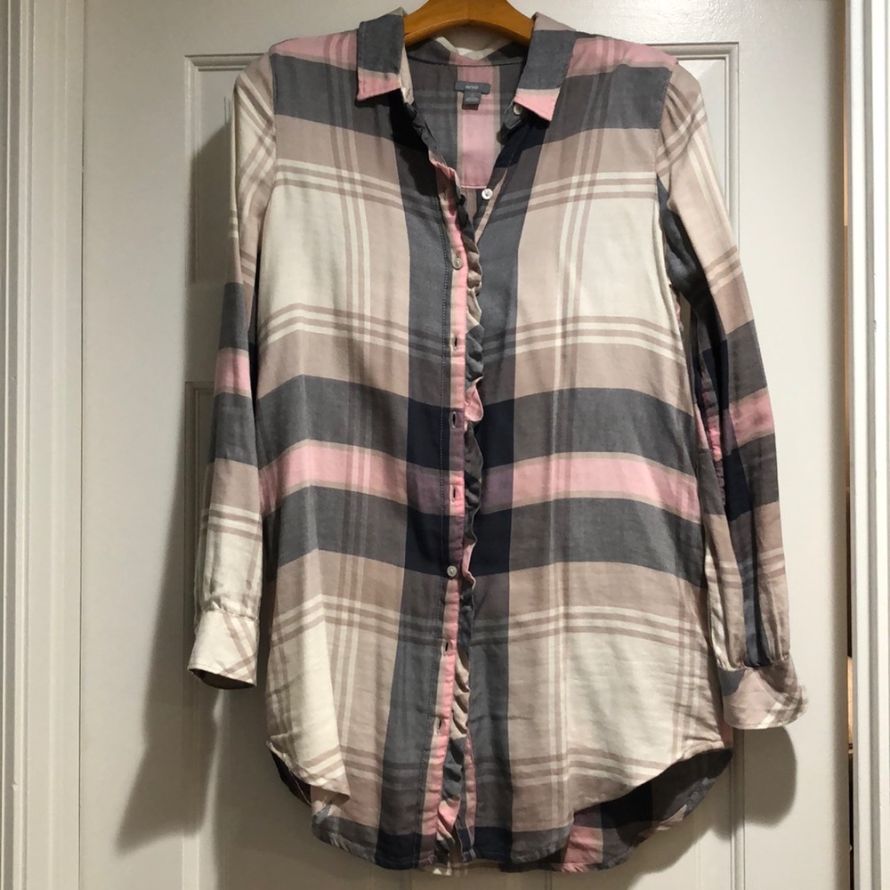 Flannel button down shirt pink - blue - cream.